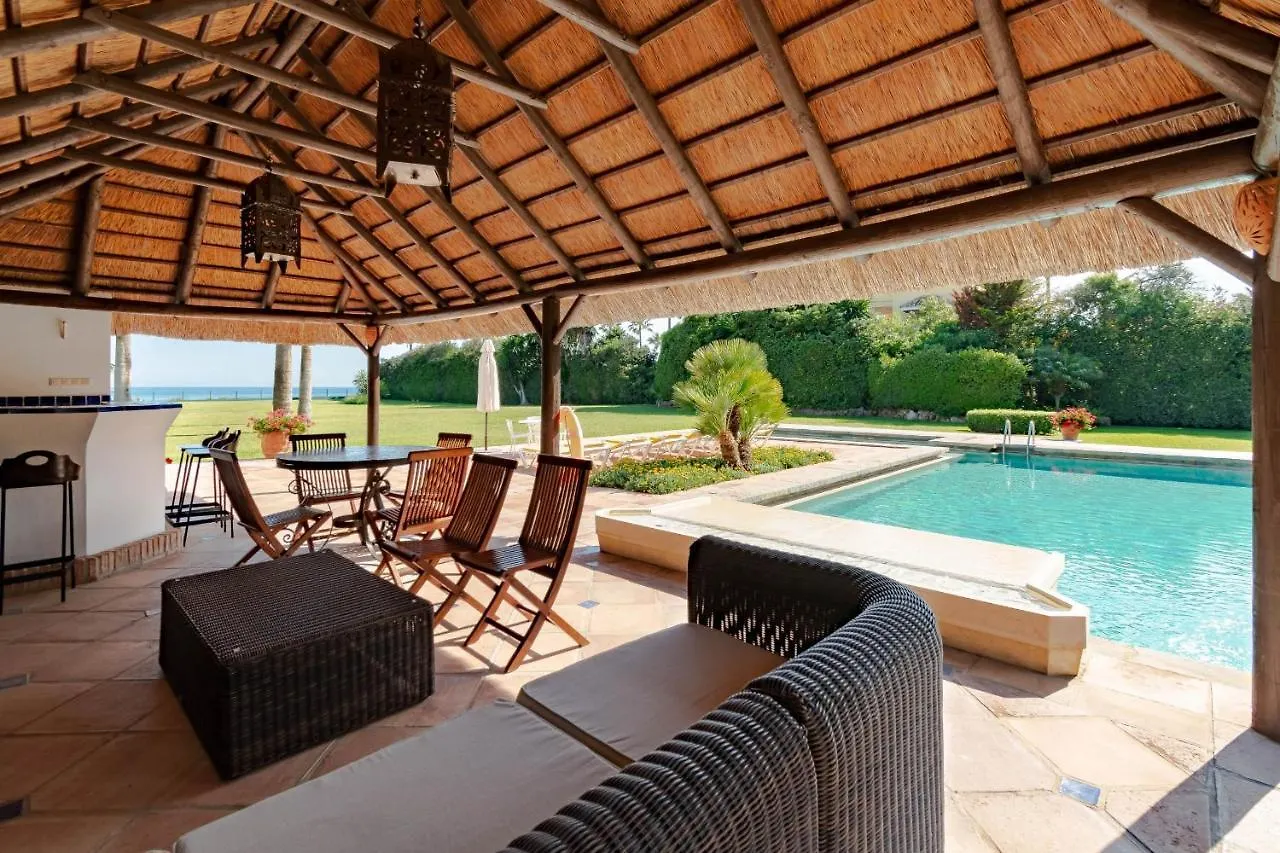 Amazing Beachfront Villa Heated Pool Marbella
