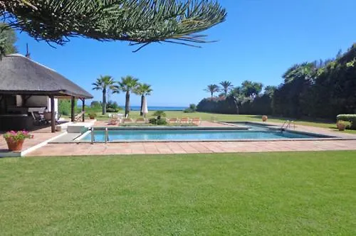 Amazing Beachfront Villa Heated Pool Marbella