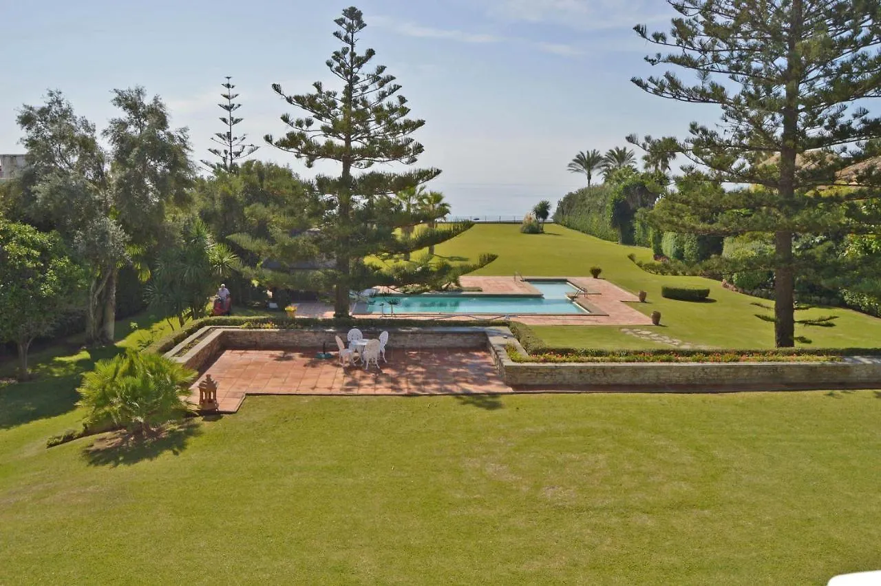 Amazing Beachfront Villa Heated Pool Marbella