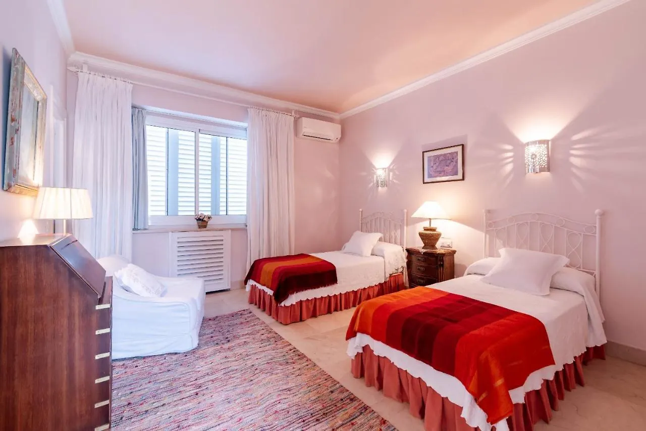 Amazing Beachfront Villa Heated Pool Marbella Spain